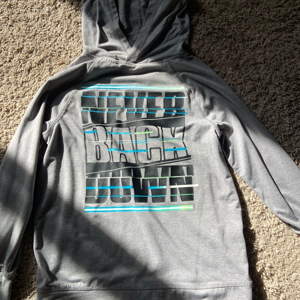 Rumi & Ryder hooded shirt. Size small, 6/7.